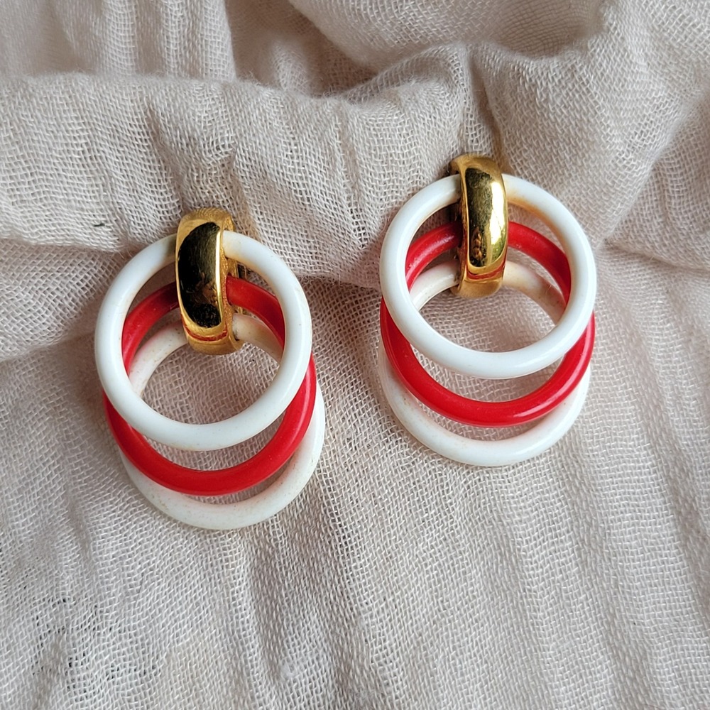 Vtg 60s Crown Trifari Clip On Earrings Red White Gold Triple Hoops Mod Nautical